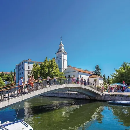 Amazing In Crikvenica With Wifi * Dramalj